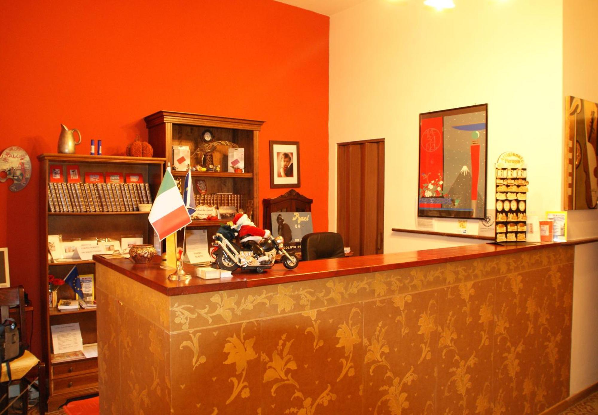 Hotel Europa Перуджа Экстерьер фото