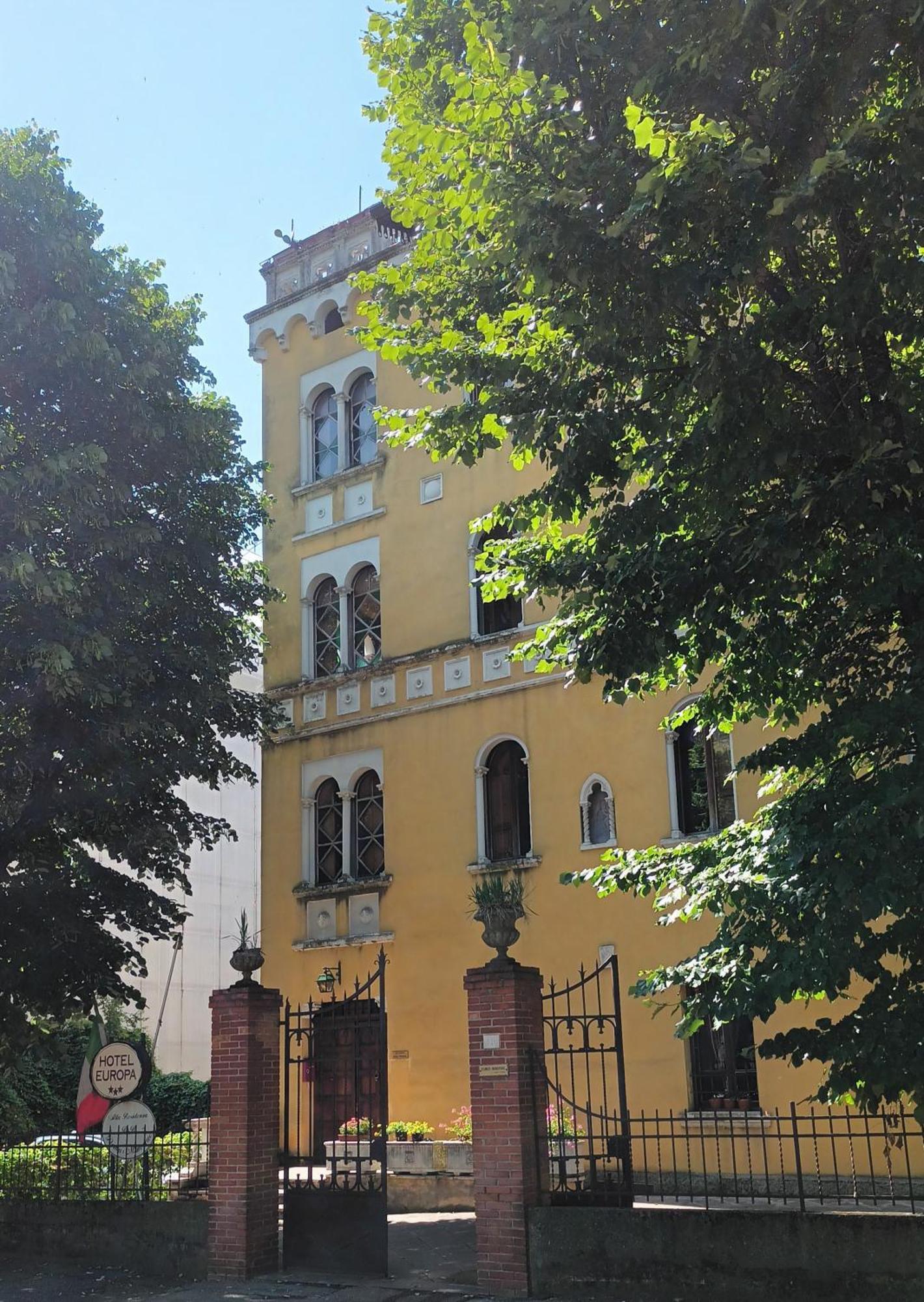 Hotel Europa Перуджа Экстерьер фото