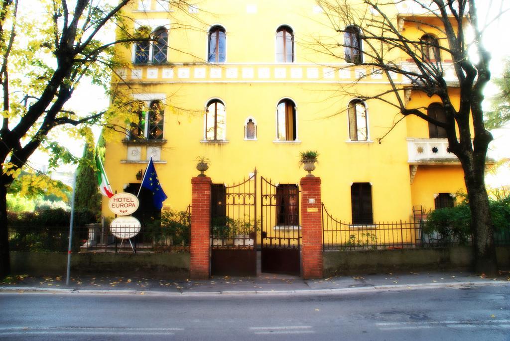 Hotel Europa Перуджа Экстерьер фото